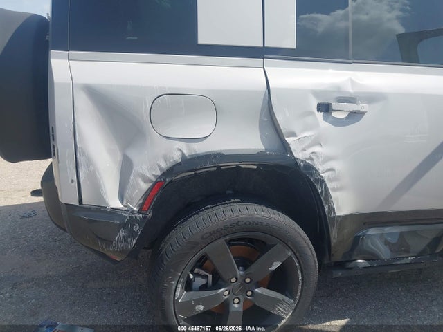 2026 Land Rover Defender P400 X-dynamic Se მანქანა იყიდება აუქციონზე, vin: SALE27EUXT2509597, აუქციონის ნომერი: 45487157
