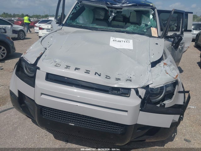 2026 Land Rover Defender P400 X-dynamic Se მანქანა იყიდება აუქციონზე, vin: SALE27EUXT2509597, აუქციონის ნომერი: 45487157
