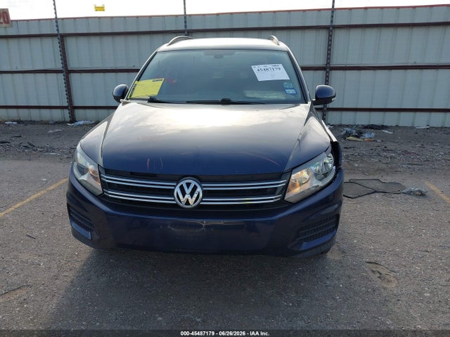 2016 Volkswagen Tiguan S მანქანა იყიდება აუქციონზე, vin: WVGAV7AX4GW599157, აუქციონის ნომერი: 45487179