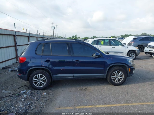 2016 Volkswagen Tiguan S მანქანა იყიდება აუქციონზე, vin: WVGAV7AX4GW599157, აუქციონის ნომერი: 45487179