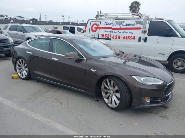 Продаж на аукціоні авто 2013 Tesla Model S, vin: 5YJSA1BC8DFP10483, номер лоту: 45487195
