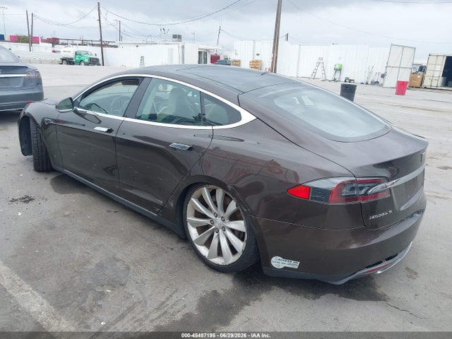 Продажа на аукционе авто 2013 Tesla Model S, vin: 5YJSA1BC8DFP10483, номер лота: 45487195