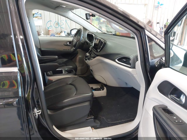 Продажа на аукционе авто 2023 Chrysler Pacifica Touring L, vin: 2C4RC1BG7PR630273, номер лота: 45487302
