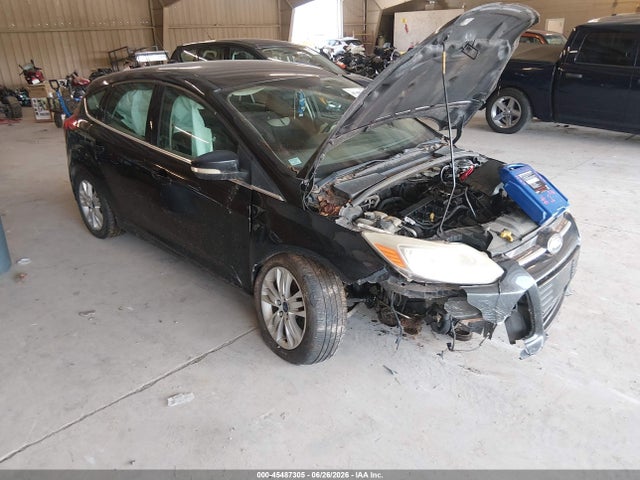 45487305 :رقم المزاد ، 1FAHP3M20CL358722 vin ، 2012 Ford Focus Sel مزاد بيع