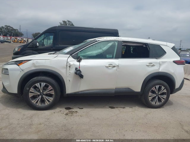 5N1BT3BA9PC827023 Nissan Rogue Sv Fwd