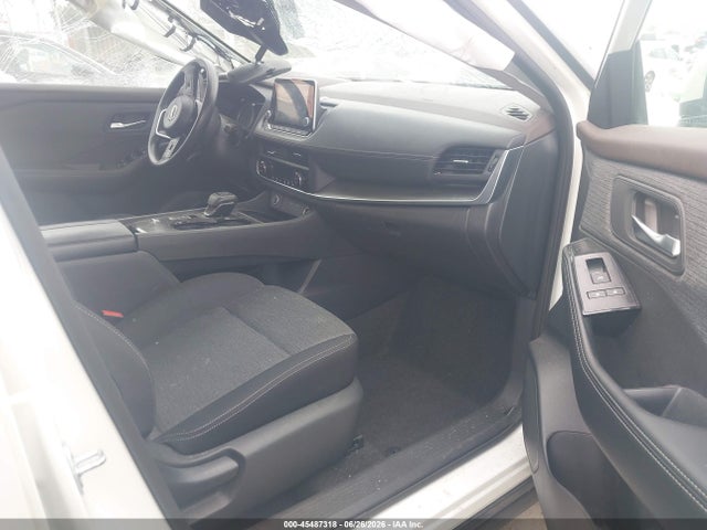 5N1BT3BA9PC827023 Nissan Rogue Sv Fwd