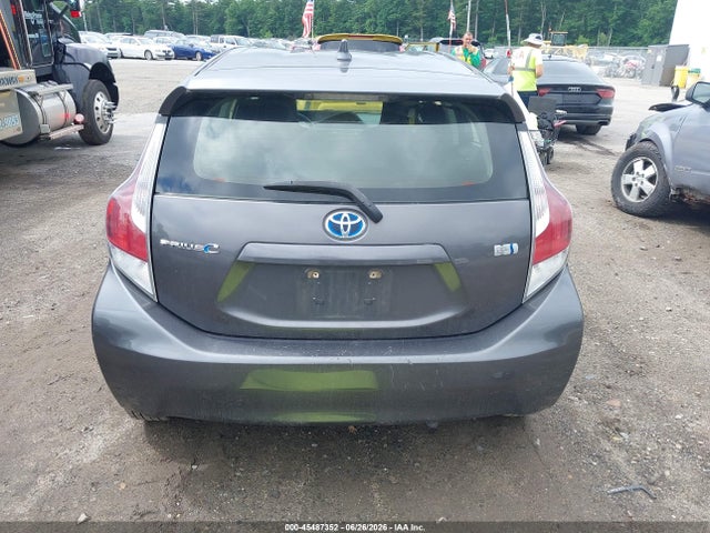 Toyota Prius C One 2016 JTDKDTB36G1116717 Image 17