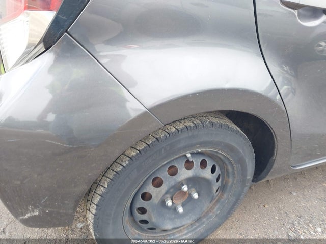 Toyota Prius C One 2016 JTDKDTB36G1116717 Image 20