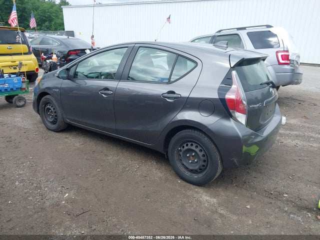 Toyota Prius C One 2016 JTDKDTB36G1116717 Image 3
