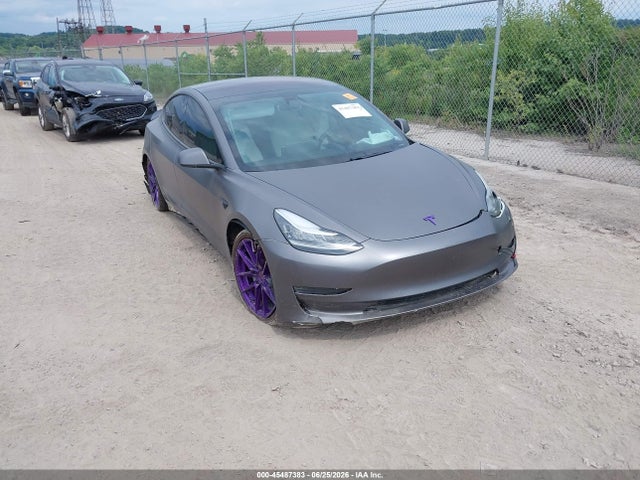 Продаж на аукціоні авто 2018 Tesla Model 3 Long Range/performance, vin: 5YJ3E1EB0JF135643, номер лоту: 45487383
