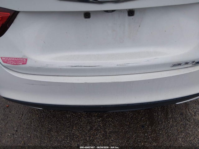 45487407 :رقم المزاد ، 1C3CCCBG2FN673310 vin ، 2015 Chrysler 200 S مزاد بيع