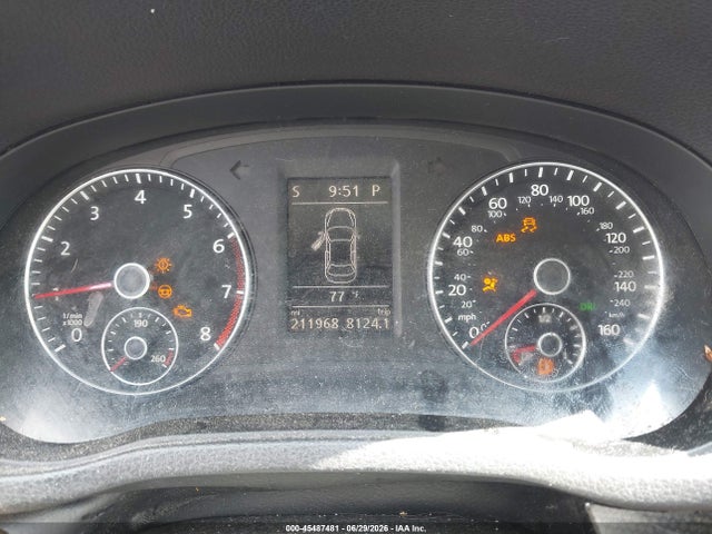 1VWBT7A36FC077512 Volkswagen Passat 1.8t Sport