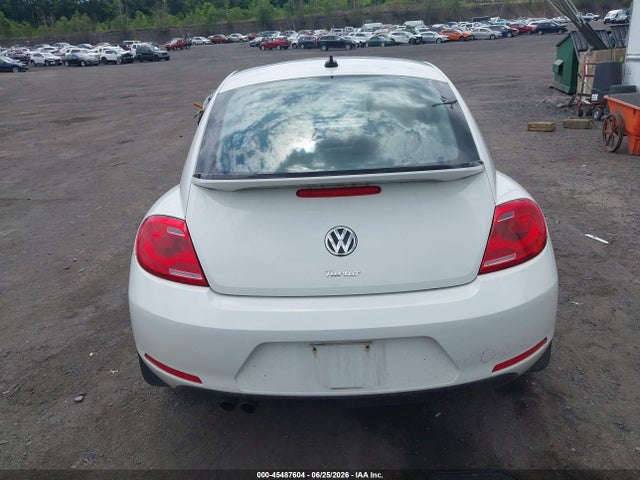 45487604 :رقم المزاد ، 3VWJ17AT5GM628319 vin ، 2016 Volkswagen Beetle 1.8t Sel مزاد بيع