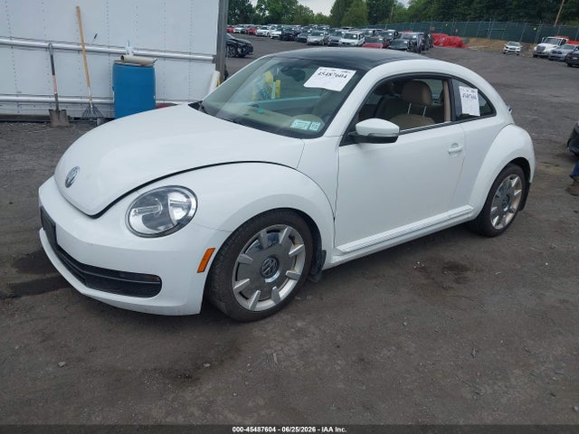 45487604 :رقم المزاد ، 3VWJ17AT5GM628319 vin ، 2016 Volkswagen Beetle 1.8t Sel مزاد بيع