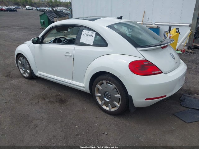 45487604 :رقم المزاد ، 3VWJ17AT5GM628319 vin ، 2016 Volkswagen Beetle 1.8t Sel مزاد بيع