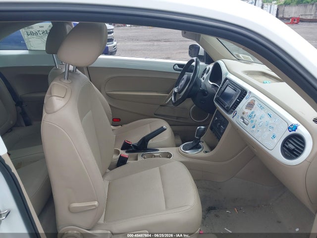 45487604 :رقم المزاد ، 3VWJ17AT5GM628319 vin ، 2016 Volkswagen Beetle 1.8t Sel مزاد بيع