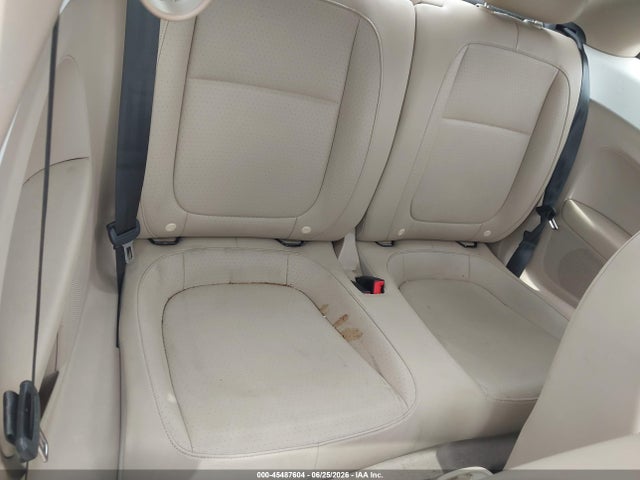 45487604 :رقم المزاد ، 3VWJ17AT5GM628319 vin ، 2016 Volkswagen Beetle 1.8t Sel مزاد بيع