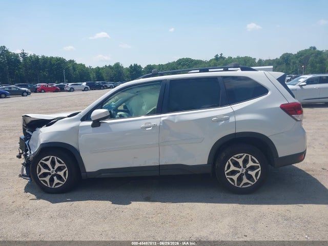 Продажа на аукционе авто 2021 Subaru Forester Premium, vin: JF2SKAFCXMH422067, номер лота: 45487813