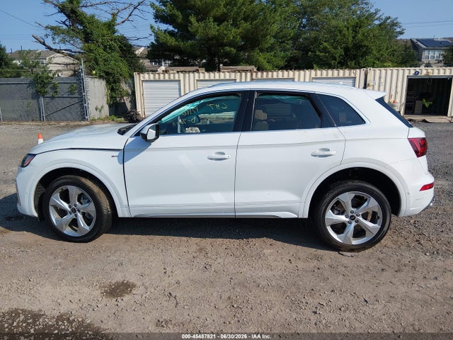 Aukcja sprzedaży 2024 Audi Q5 Prestige 45 Tfsi S Line Quattro S Tronic, vin: WA1FAAFY1R2088949, numer aukcji: 45487821