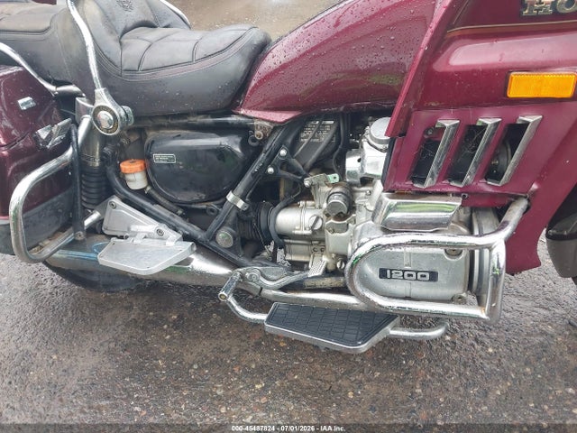 45487824 :رقم المزاد ، 1HFSC1418GA222675 vin ، 1986 Honda Gl1200 I مزاد بيع