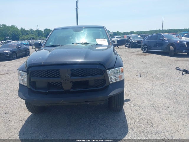 45487843 :رقم المزاد ، 1C6RR7FGXHS635373 vin ، 2017 Ram 1500 Express  4x4 6'4 Box مزاد بيع