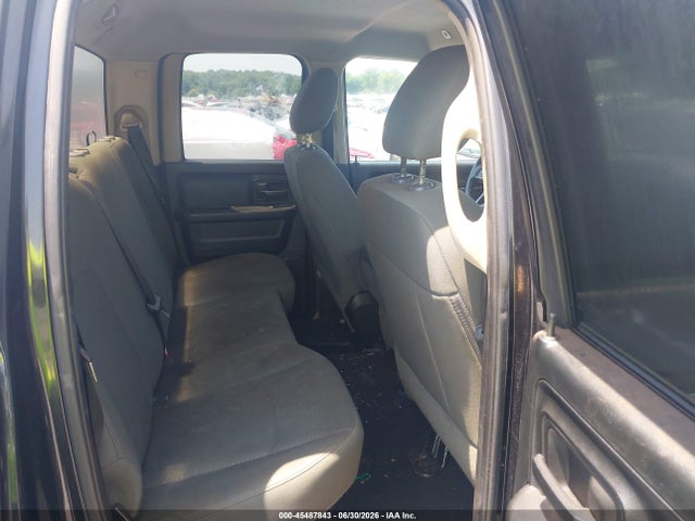 45487843 :رقم المزاد ، 1C6RR7FGXHS635373 vin ، 2017 Ram 1500 Express  4x4 6'4 Box مزاد بيع