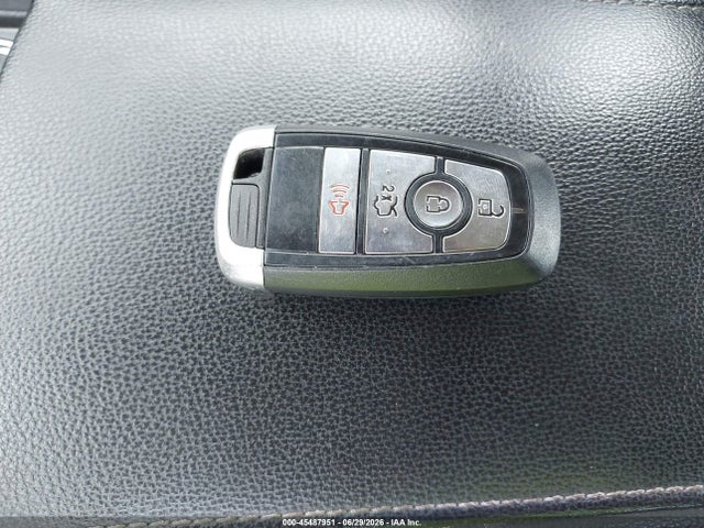 45487951 :رقم المزاد ، 3FA6P0H76KR123155 vin ، 2019 Ford Fusion Se مزاد بيع