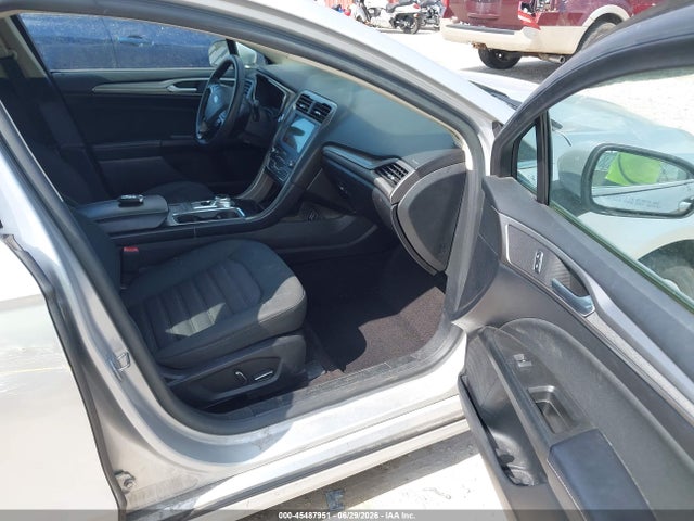 45487951 :رقم المزاد ، 3FA6P0H76KR123155 vin ، 2019 Ford Fusion Se مزاد بيع