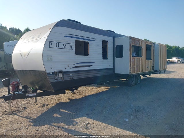 45487956 :رقم المزاد ، 4X4TTUH2XNP095844 vin ، 2022 Palomino Puma مزاد بيع
