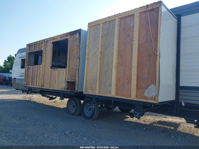 45487956 :رقم المزاد ، 4X4TTUH2XNP095844 vin ، 2022 Palomino Puma مزاد بيع