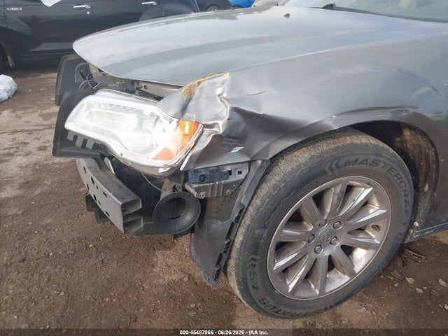 45487966 :رقم المزاد ، 2C3CA5CGXBH526395 vin ، 2011 Chrysler 300 Limited مزاد بيع