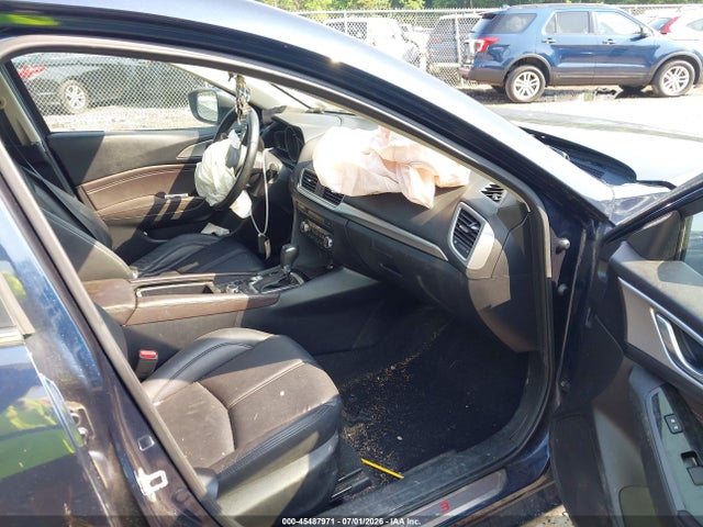 Продаж на аукціоні авто 2018 Mazda Mazda3 Touring, vin: 3MZBN1V36JM265519, номер лоту: 45487971