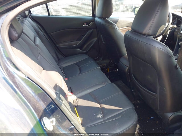 Продаж на аукціоні авто 2018 Mazda Mazda3 Touring, vin: 3MZBN1V36JM265519, номер лоту: 45487971