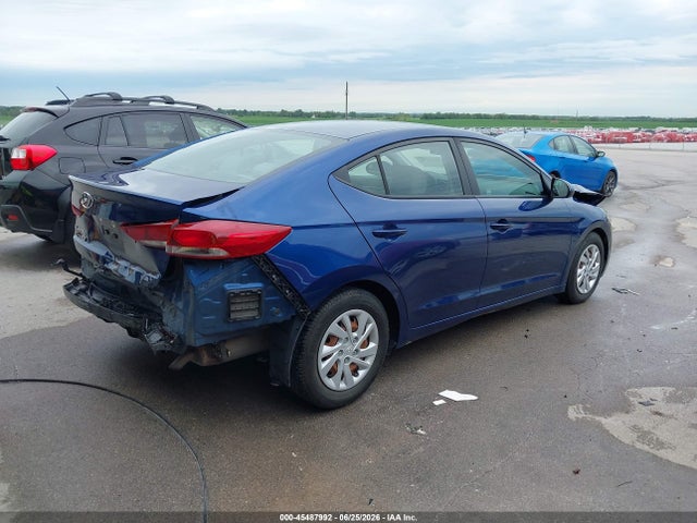 Hyundai ELANTRA SE 2018 5NPD74LF8JH339632 Image 4