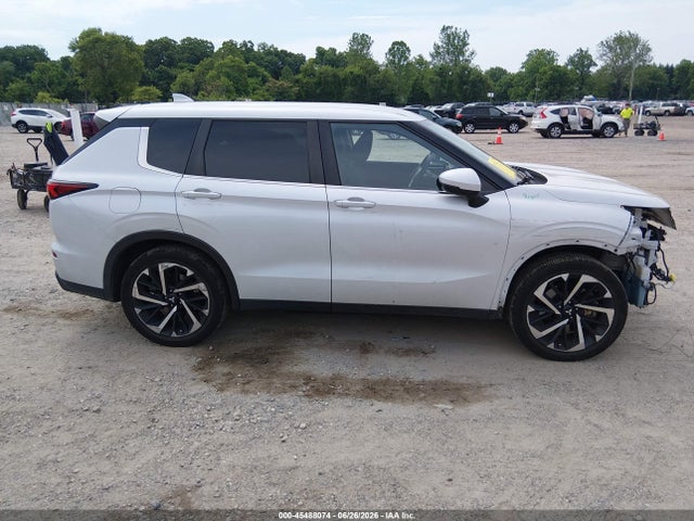2022 Mitsubishi Outlander Es 2.5 S-awc მანქანა იყიდება აუქციონზე, vin: JA4J4TA89NZ044204, აუქციონის ნომერი: 45488074