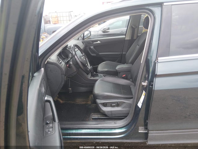 Продажа на аукционе авто 2019 Volkswagen Tiguan 2.0t Se/2.0t Sel/2.0t Sel R-line/2.0t Sel R-line Black, vin: 3VV3B7AX1KM126901, номер лота: 45488320