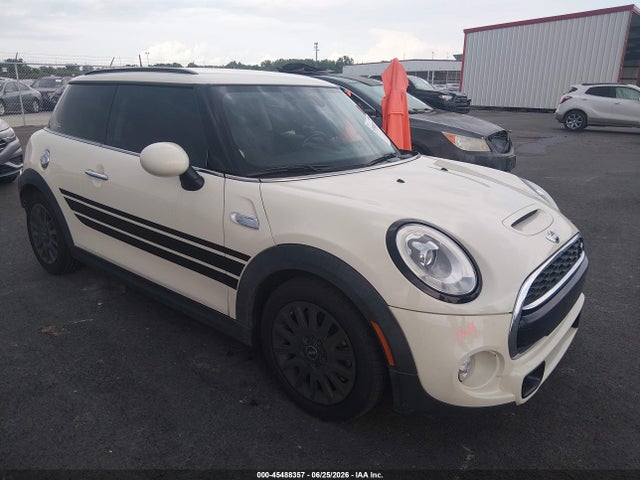45488357 :رقم المزاد ، WMWXP7C50G3B93186 vin ، 2016 Mini Hardtop Cooper S مزاد بيع