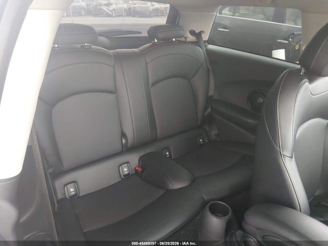 Продаж на аукціоні авто 2016 Mini Hardtop Cooper S, vin: WMWXP7C50G3B93186, номер лоту: 45488357