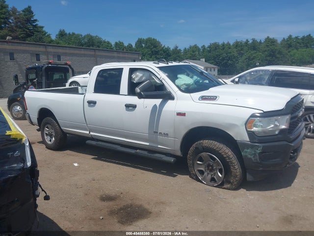 3C7WR5HJ0MG608664 RAM 2500 Tradesman 4x4 8&#039; Box