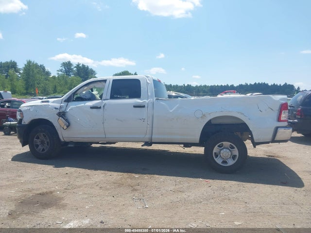 3C7WR5HJ0MG608664 RAM 2500 Tradesman 4x4 8&#039; Box