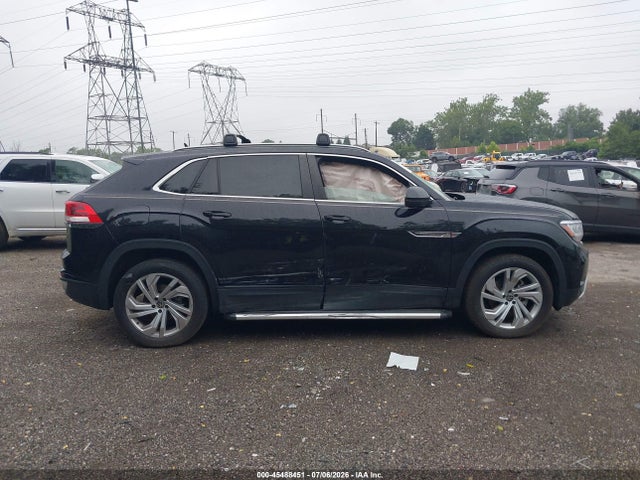 2021 Volkswagen Atlas Cross Sport 2.0t Sel მანქანა იყიდება აუქციონზე, vin: 1V2BC2CA7MC213112, აუქციონის ნომერი: 45488451