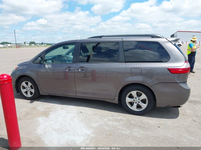 Toyota Sienna Le 8 Passenger 2015 5TDKK3DC0FS581403 Image 14