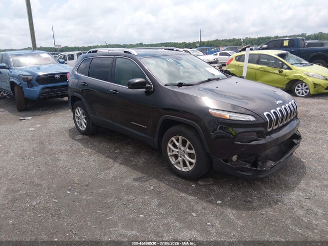 45488530 :رقم المزاد ، 1C4PJMCS7HW631451 vin ، 2017 Jeep Cherokee Latitude مزاد بيع