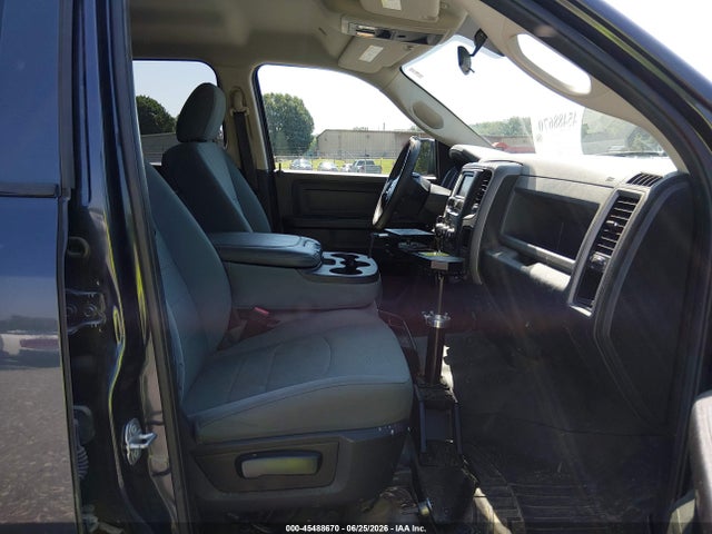 45488670 :رقم المزاد ، 1C6RR7KGXKS516509 vin ، 2019 Ram 1500 Classic Tradesman  4x4 5'7 Box مزاد بيع