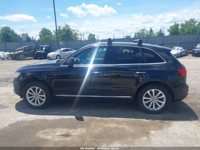 Audi Q5 2.0t Premium 2016 WA1C2AFP2GA140339 Image 14