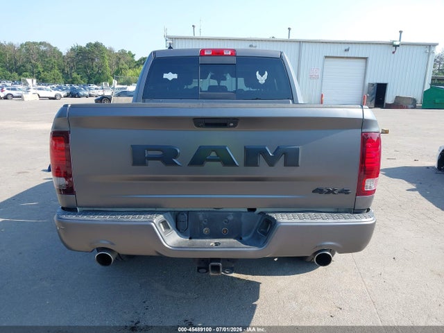 45489100 :رقم المزاد ، 1C6RR7MT2HS711197 vin ، 2017 Ram 1500 Night  4x4 5'7 Box مزاد بيع