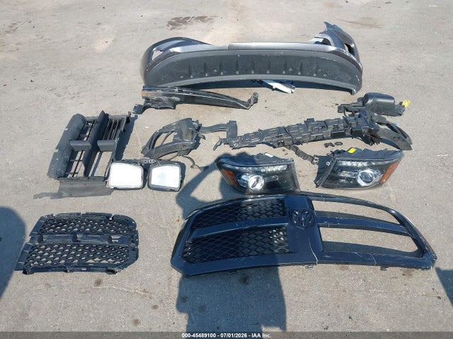 45489100 :رقم المزاد ، 1C6RR7MT2HS711197 vin ، 2017 Ram 1500 Night  4x4 5'7 Box مزاد بيع