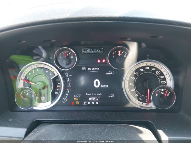 45489100 :رقم المزاد ، 1C6RR7MT2HS711197 vin ، 2017 Ram 1500 Night  4x4 5'7 Box مزاد بيع