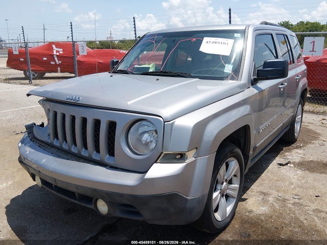 Jeep Patriot Latitude 2015 1C4NJPFB6FD219373 Image 2