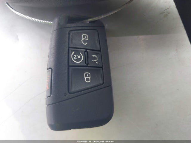 45489181 :رقم المزاد ، 1V2JR2CA6NC536613 vin ، 2022 Volkswagen Atlas 3.6l V6 Se W/technology مزاد بيع